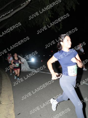 Foto de la Carrera Nocturna de Zombies Parque Metropolitano 2026 a las 20:58