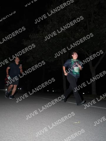 Foto de la Carrera Nocturna de Zombies Parque Metropolitano 2026 a las 20:54