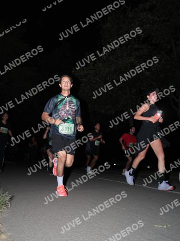 Foto de la Carrera Nocturna de Zombies Parque Metropolitano 2026 a las 20:47