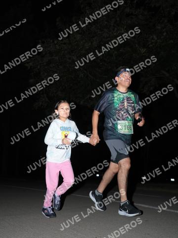Foto de la Carrera Nocturna de Zombies Parque Metropolitano 2026 a las 20:38