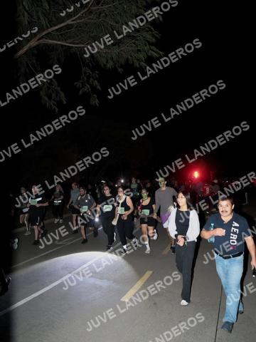 Foto de la Carrera Nocturna de Zombies Parque Metropolitano 2026 a las 20:16