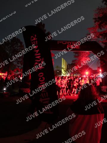 Foto de la Carrera Nocturna de Zombies Parque Metropolitano 2026 a las 20:01