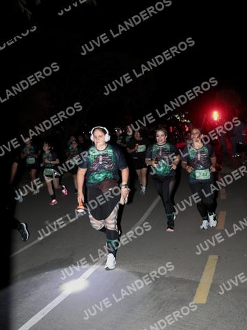 Foto de la Carrera Nocturna de Zombies Parque Metropolitano 2026 a las 20:16