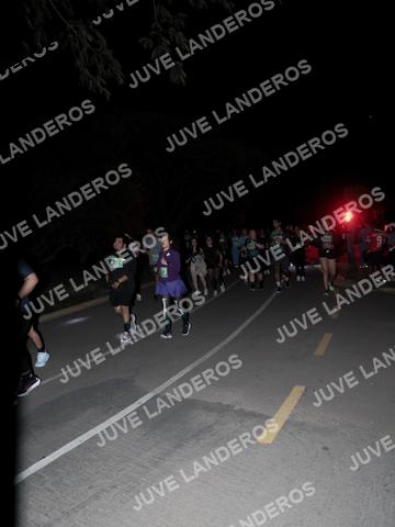 Foto de la Carrera Nocturna de Zombies Parque Metropolitano 2026 a las 20:16
