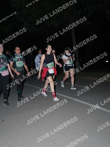 Foto de la Carrera Nocturna de Zombies Parque Metropolitano 2026 a las 21:05