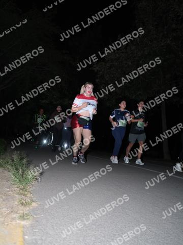 Foto de la Carrera Nocturna de Zombies Parque Metropolitano 2026 a las 20:56