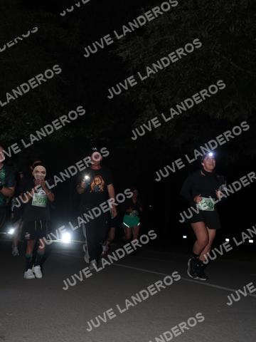 Foto de la Carrera Nocturna de Zombies Parque Metropolitano 2026 a las 20:51