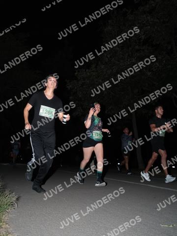 Foto de la Carrera Nocturna de Zombies Parque Metropolitano 2026 a las 20:47