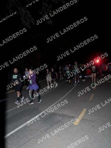Foto de la Carrera Nocturna de Zombies Parque Metropolitano 2026 a las 20:16