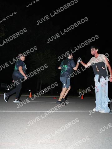 Foto de la Carrera Nocturna de Zombies Parque Metropolitano 2026 a las 21:09