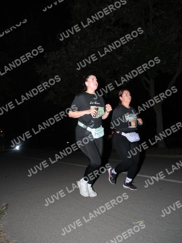 Foto de la Carrera Nocturna de Zombies Parque Metropolitano 2026 a las 20:57