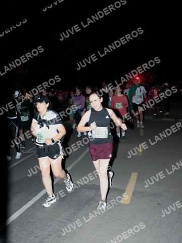 Foto de la Carrera Nocturna de Zombies Parque Metropolitano 2026 a las 20:16