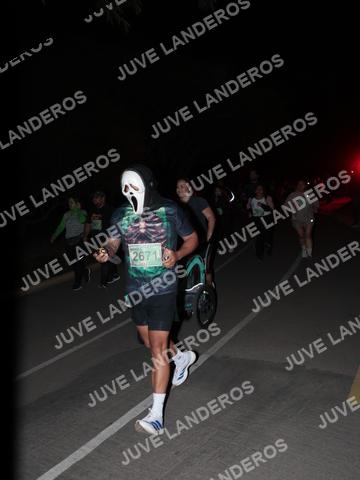 Foto de la Carrera Nocturna de Zombies Parque Metropolitano 2026 a las 20:17