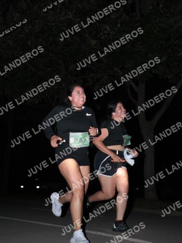 Foto de la Carrera Nocturna de Zombies Parque Metropolitano 2026 a las 20:53