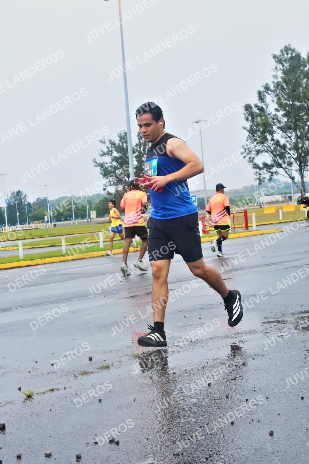 Foto de la CARRERA OMNILIFE GUADALAJARA en Estadio Akron, Zapopan a las 07:44 · dorsal 1291