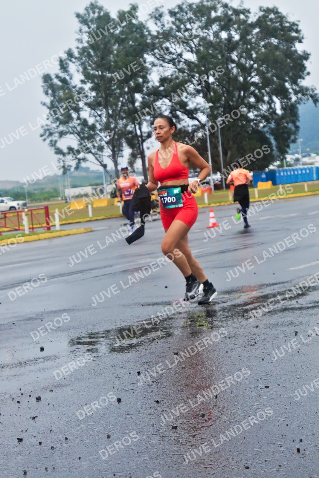 Foto de la CARRERA OMNILIFE GUADALAJARA en Estadio Akron, Zapopan a las 07:40 · dorsal 1700