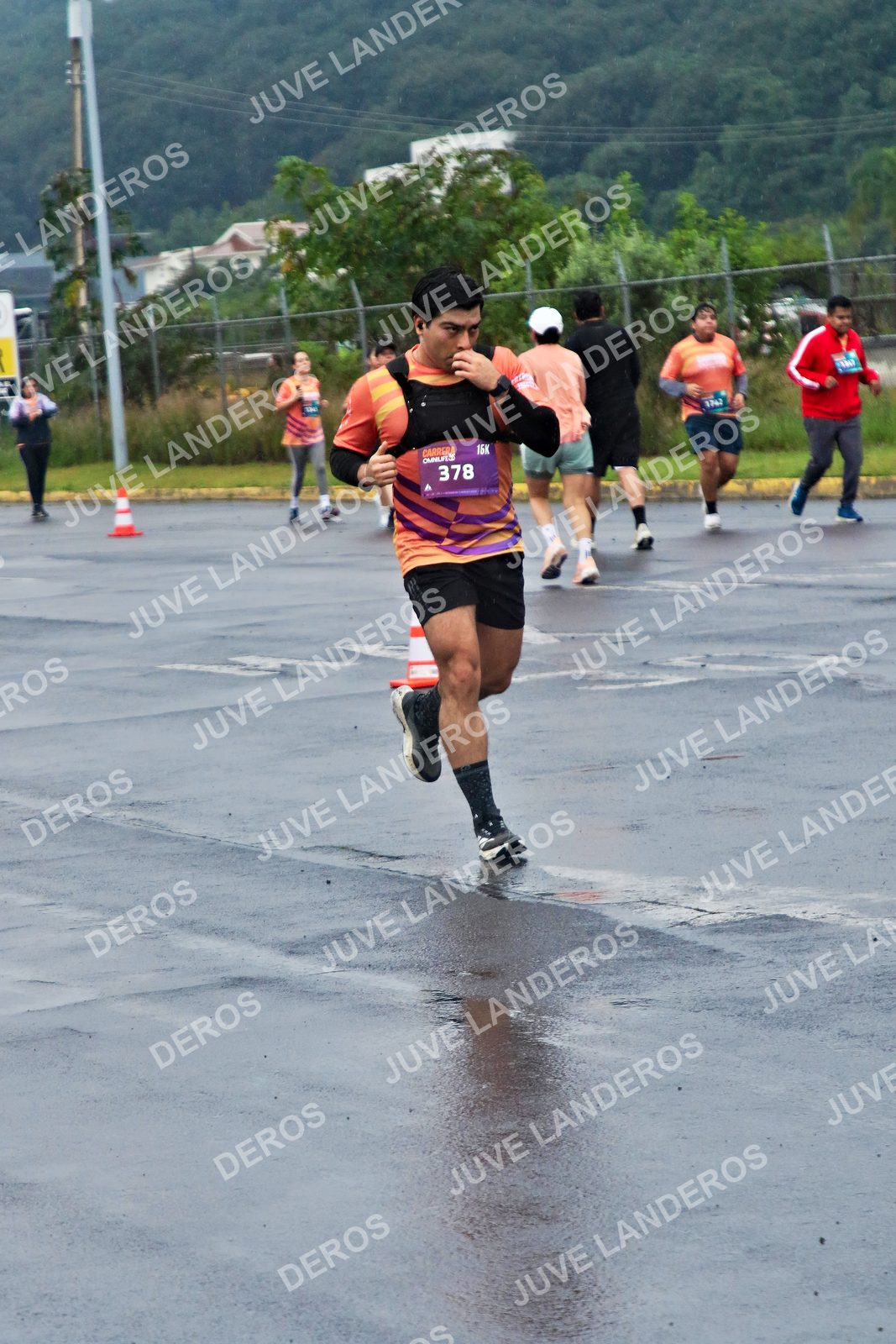 Foto de la CARRERA OMNILIFE GUADALAJARA en Estadio Akron, Zapopan a las 07:52 · dorsal 378