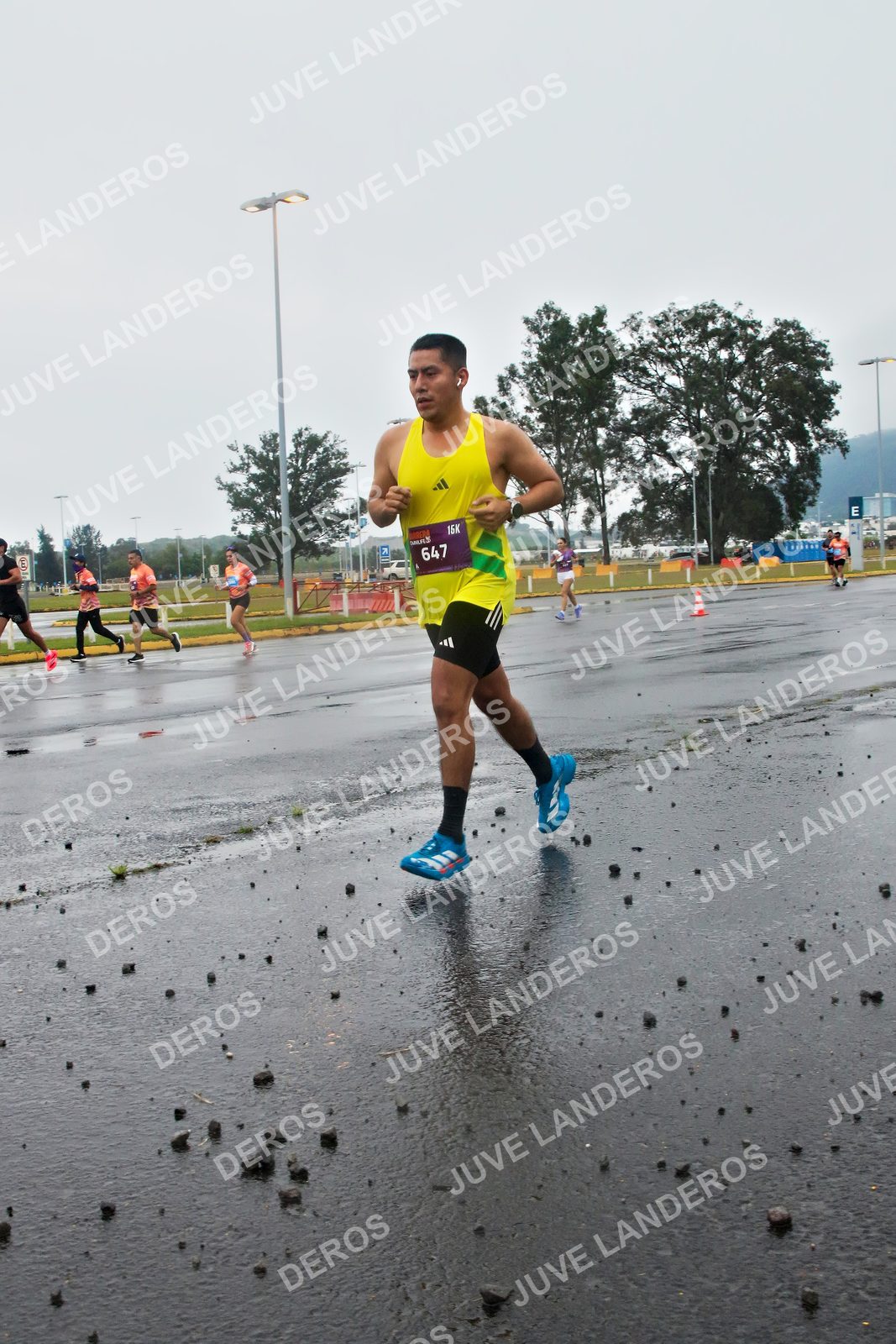 Foto de la CARRERA OMNILIFE GUADALAJARA en Estadio Akron, Zapopan a las 07:21 · dorsal 647