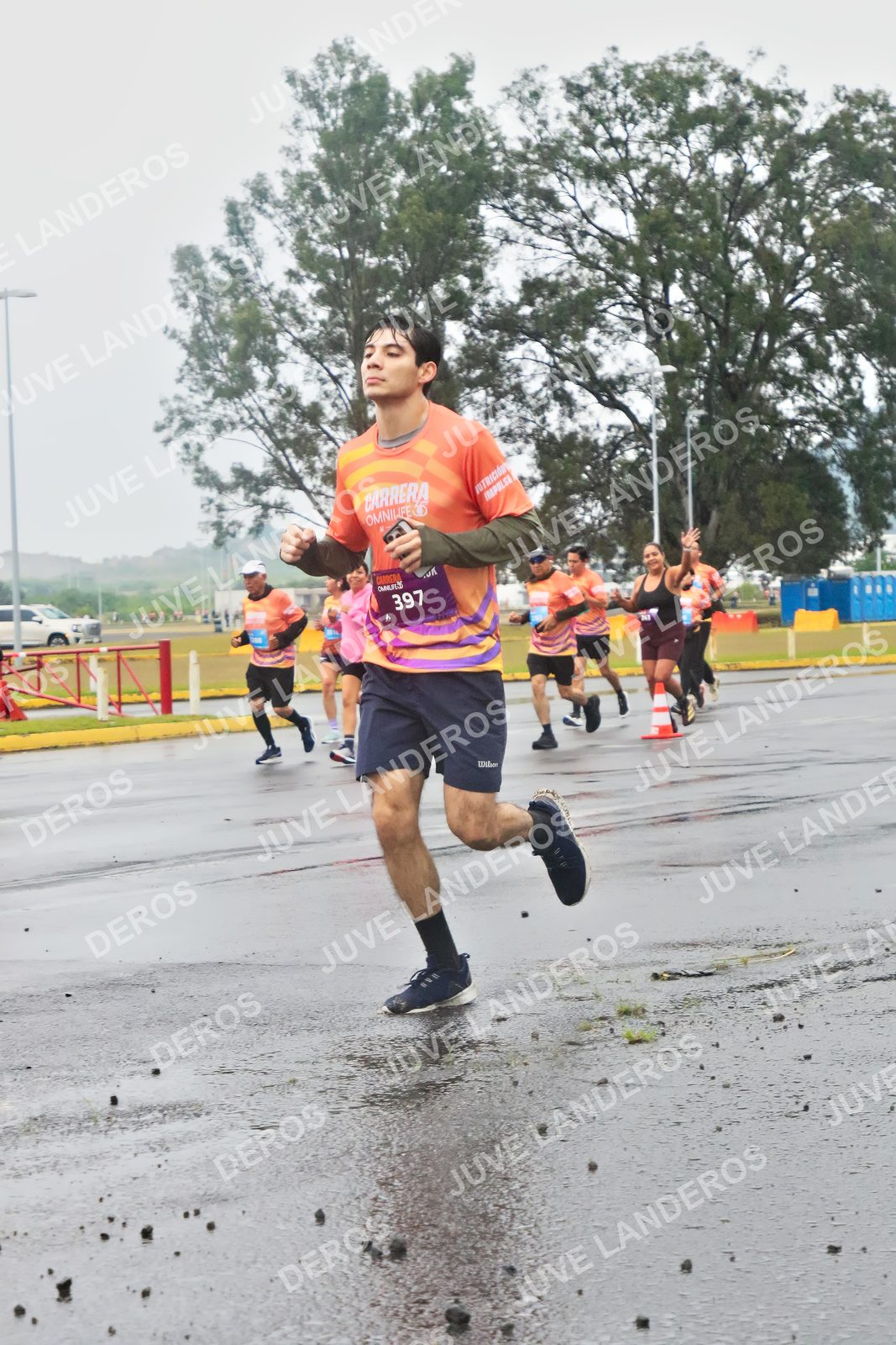 Foto de la CARRERA OMNILIFE GUADALAJARA en Estadio Akron, Zapopan a las 07:25 · dorsal 397