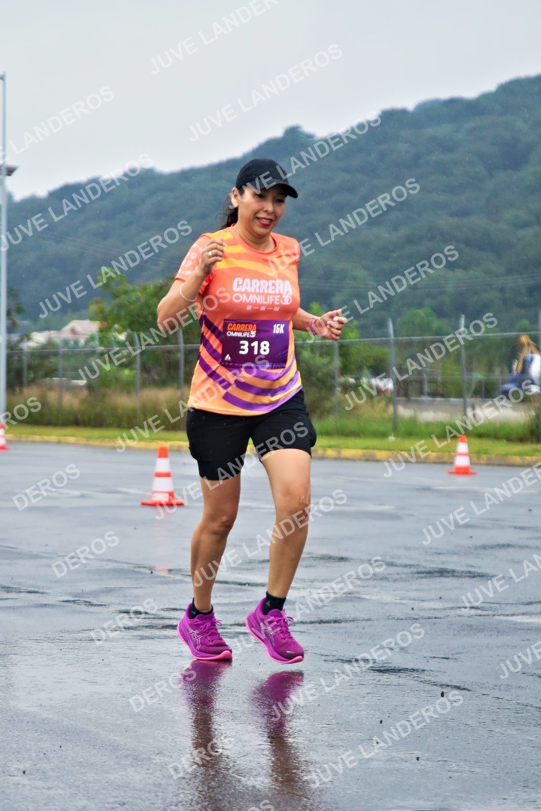 Foto de la CARRERA OMNILIFE GUADALAJARA en Estadio Akron, Zapopan a las 08:11 · dorsal 318