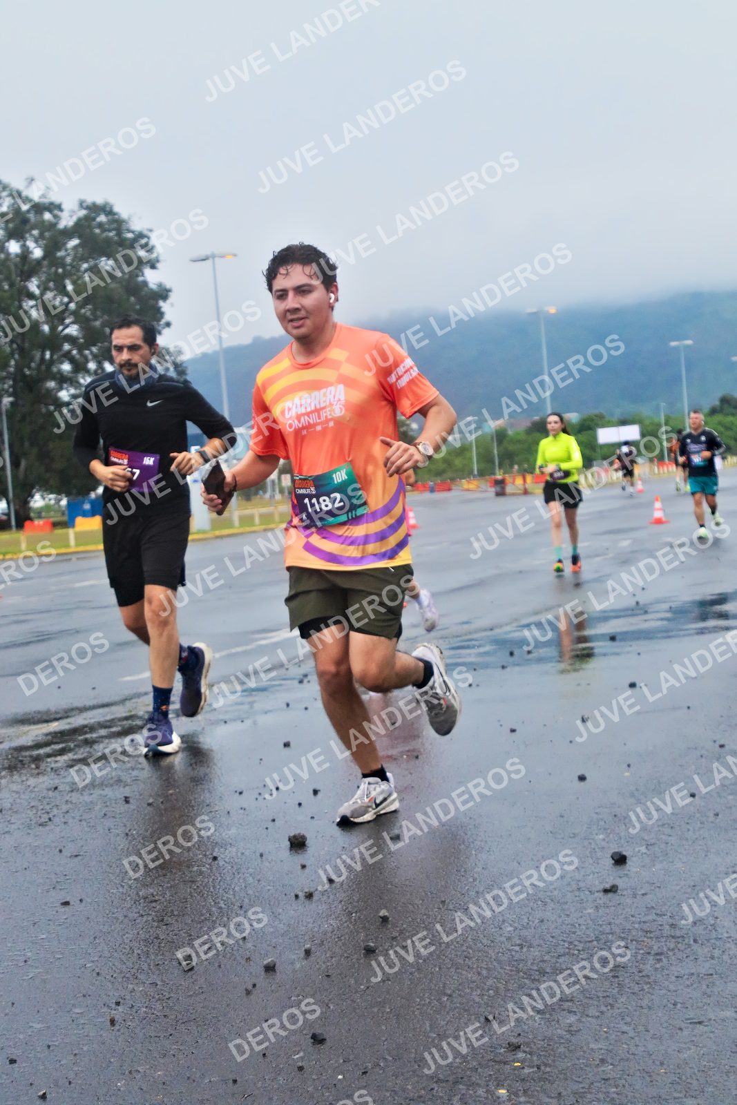 Foto de la CARRERA OMNILIFE GUADALAJARA en Estadio Akron, Zapopan a las 07:37 · dorsal 1182