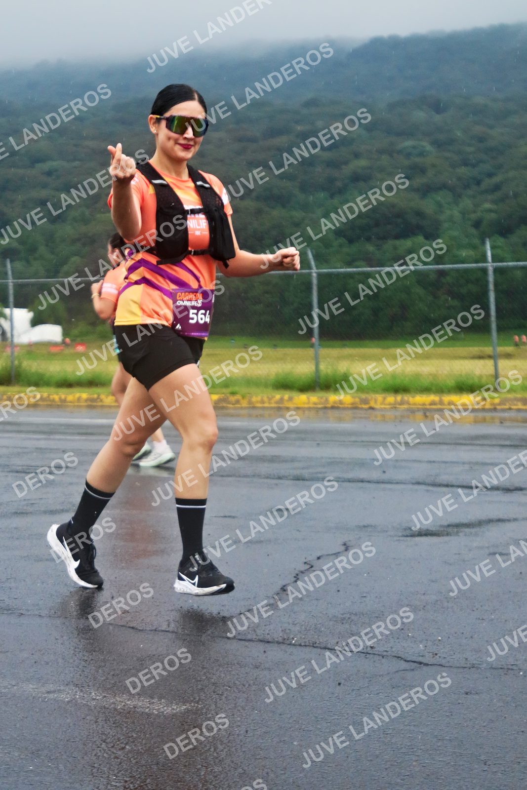 Foto de la CARRERA OMNILIFE GUADALAJARA en Estadio Akron, Zapopan a las 07:56 · dorsal 564