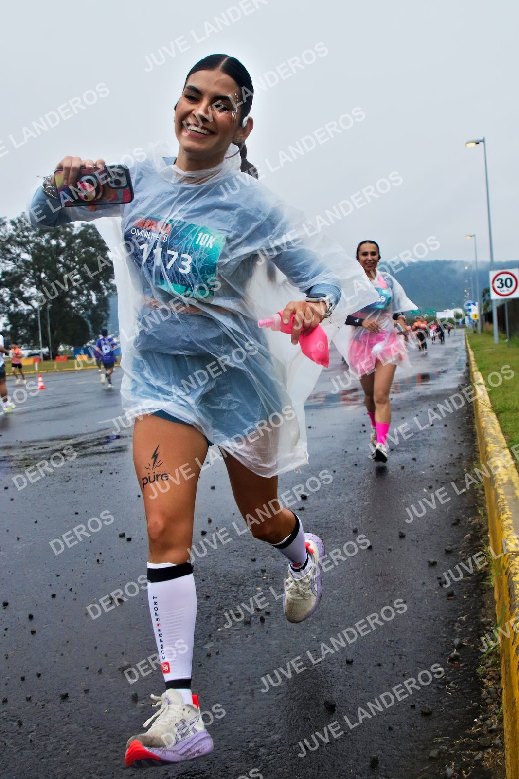 Foto de la CARRERA OMNILIFE GUADALAJARA en Estadio Akron, Zapopan a las 07:41 · dorsal 30, 1173