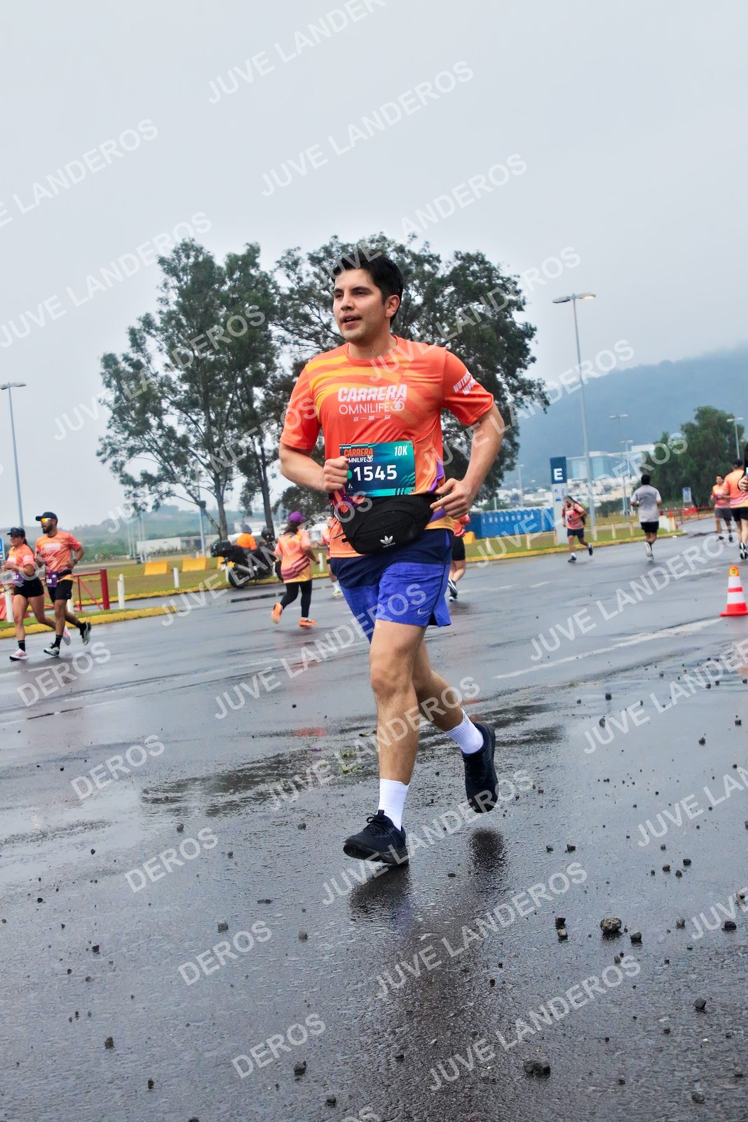 Foto de la CARRERA OMNILIFE GUADALAJARA en Estadio Akron, Zapopan a las 07:49 · dorsal 1545