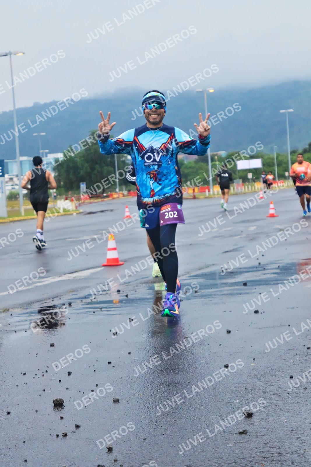 Foto de la CARRERA OMNILIFE GUADALAJARA en Estadio Akron, Zapopan a las 07:37 · dorsal 202