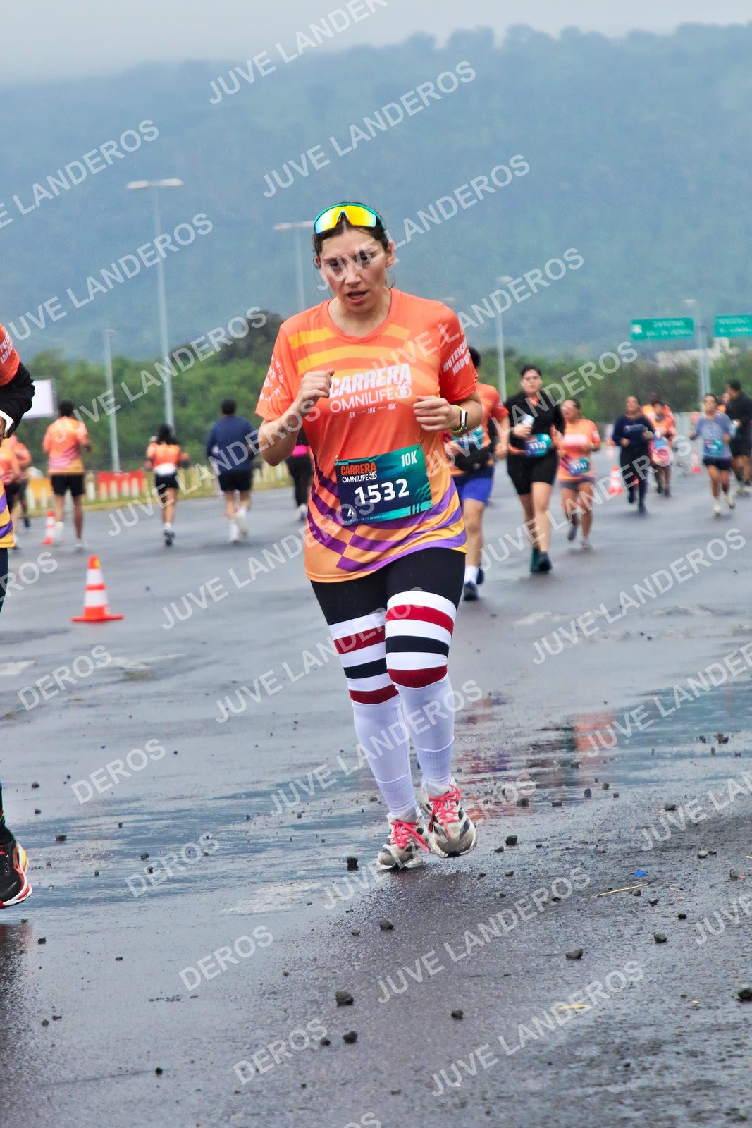 Foto de la CARRERA OMNILIFE GUADALAJARA en Estadio Akron, Zapopan a las 07:48 · dorsal 1532