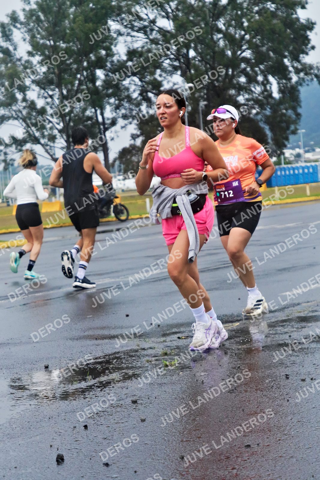 Foto de la CARRERA OMNILIFE GUADALAJARA en Estadio Akron, Zapopan a las 07:37 · dorsal 712