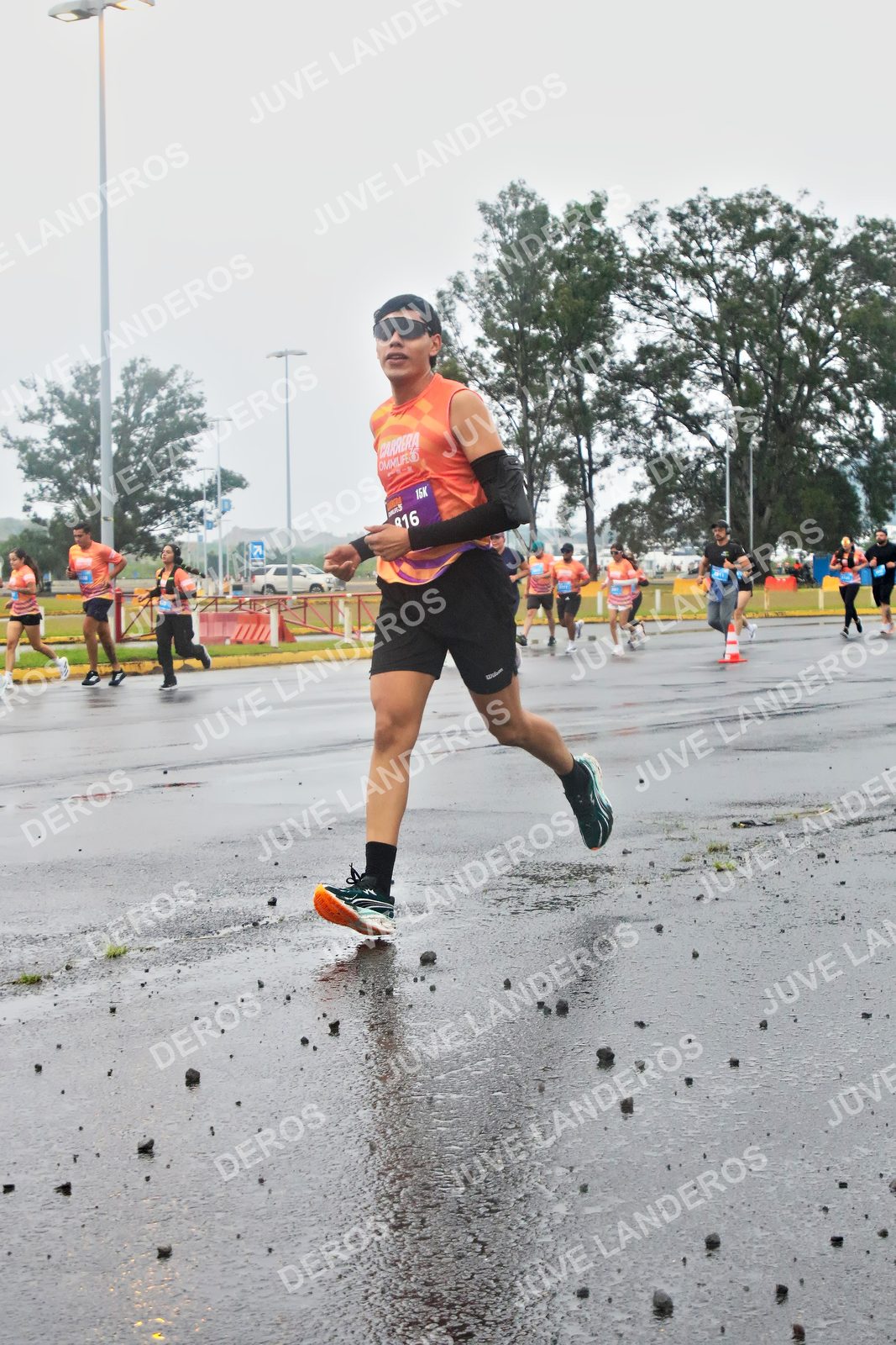 Foto de la CARRERA OMNILIFE GUADALAJARA en Estadio Akron, Zapopan a las 07:24 · dorsal 816