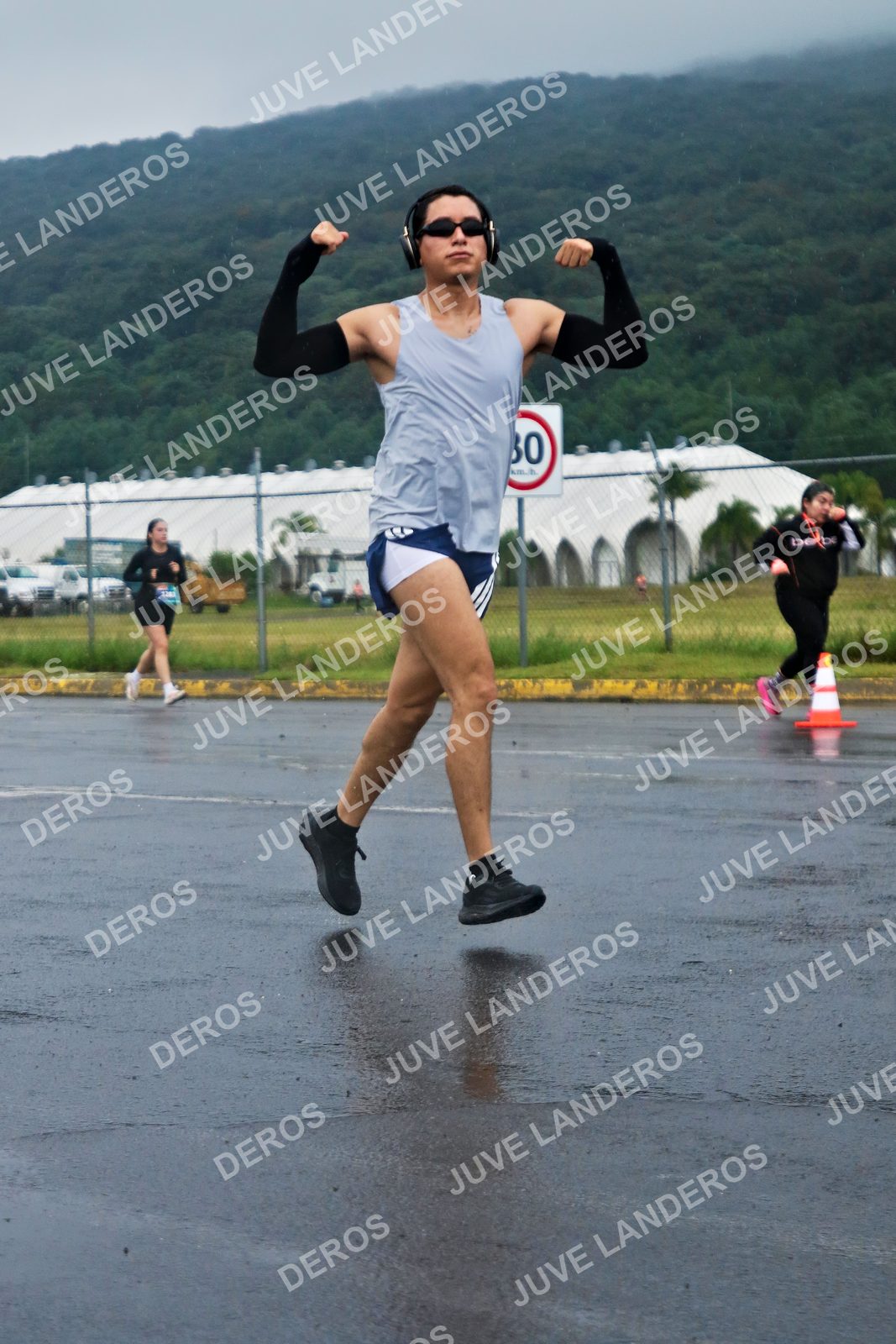 Foto de la CARRERA OMNILIFE GUADALAJARA en Estadio Akron, Zapopan a las 07:56