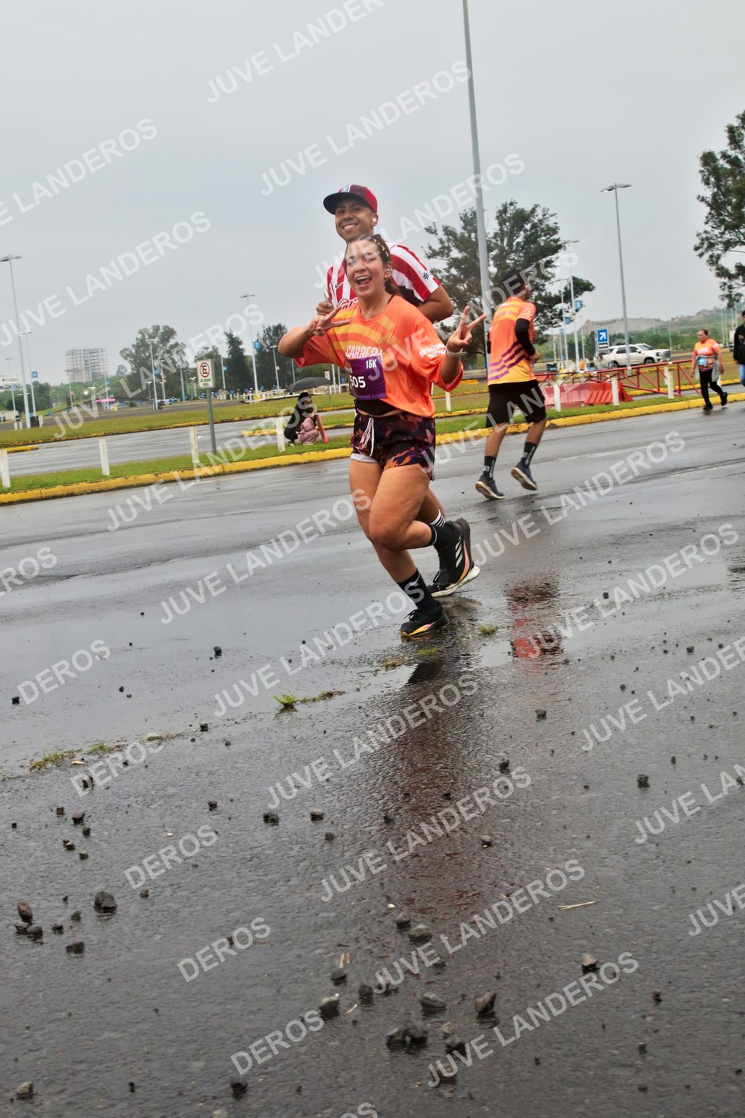 Foto de la CARRERA OMNILIFE GUADALAJARA en Estadio Akron, Zapopan a las 07:34 · dorsal 505