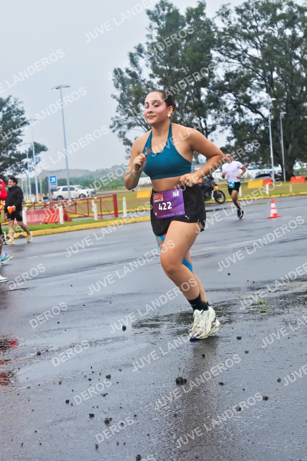 Foto de la CARRERA OMNILIFE GUADALAJARA en Estadio Akron, Zapopan a las 07:39 · dorsal 422