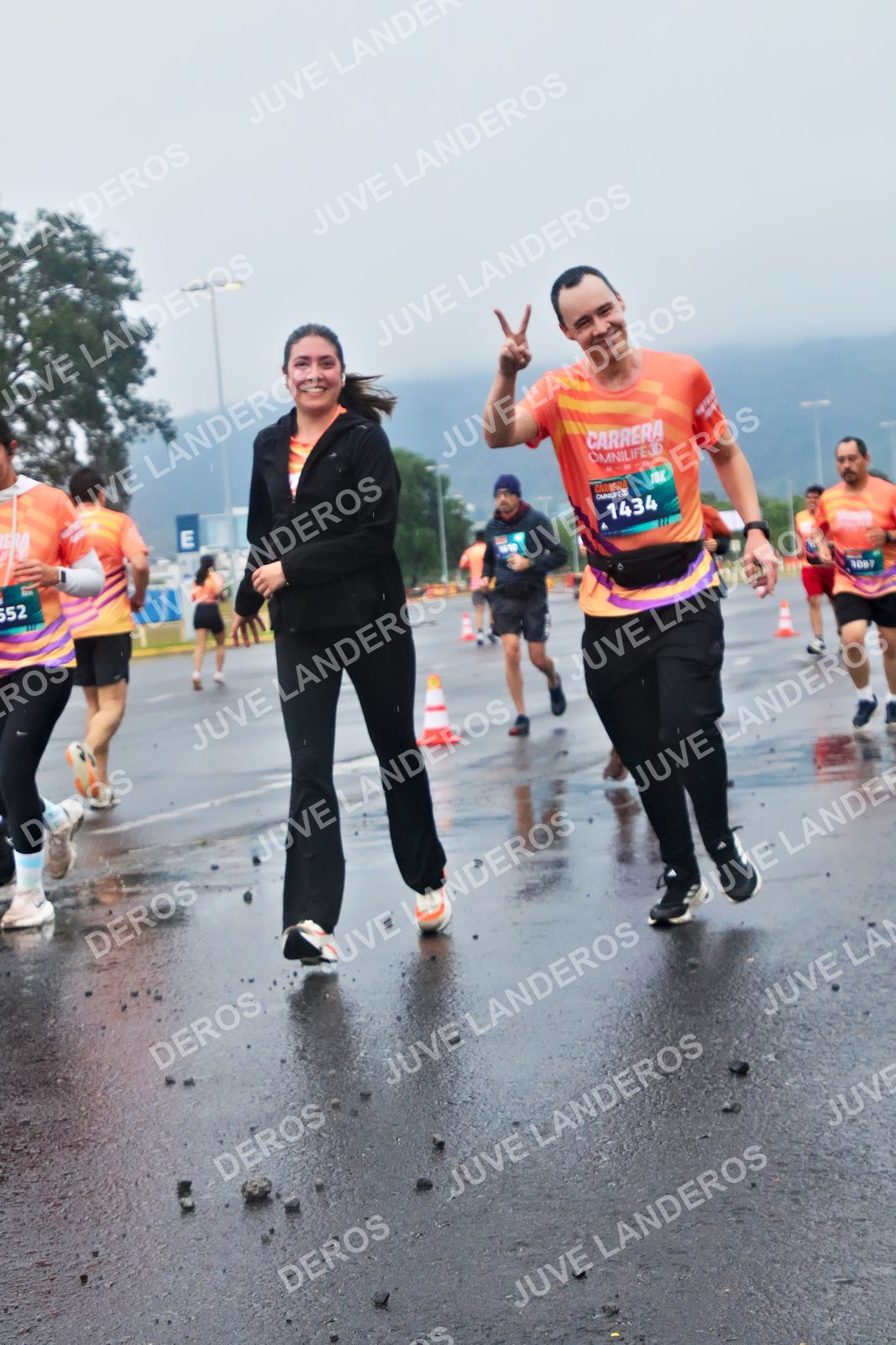 Foto de la CARRERA OMNILIFE GUADALAJARA en Estadio Akron, Zapopan a las 07:46 · dorsal 1434