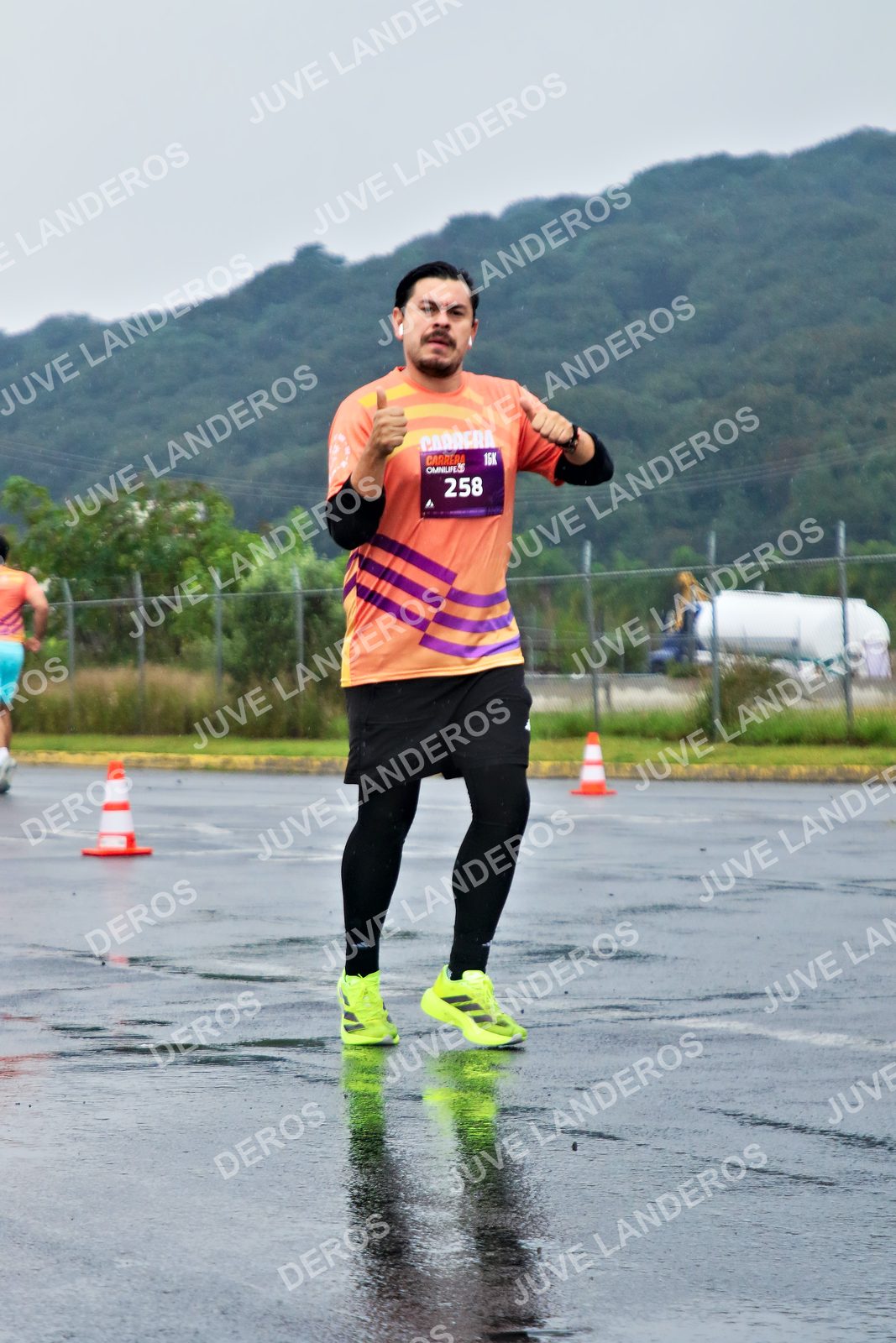 Foto de la CARRERA OMNILIFE GUADALAJARA en Estadio Akron, Zapopan a las 08:11 · dorsal 258