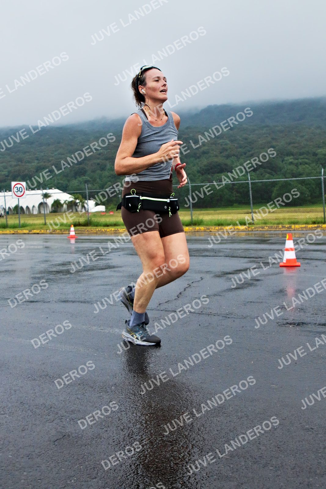 Foto de la CARRERA OMNILIFE GUADALAJARA en Estadio Akron, Zapopan a las 08:06 · dorsal 30