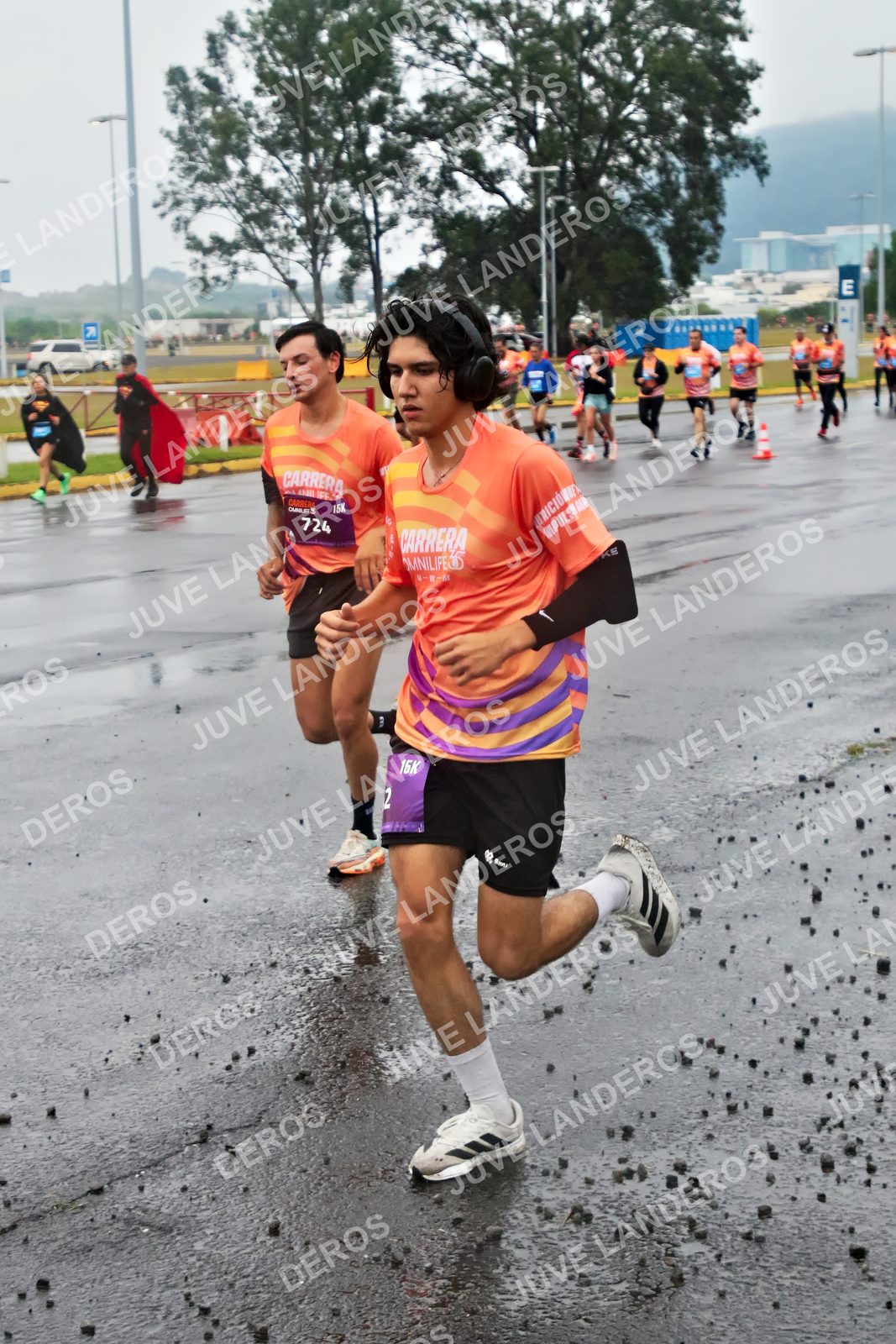 Foto de la CARRERA OMNILIFE GUADALAJARA en Estadio Akron, Zapopan a las 07:23 · dorsal 724
