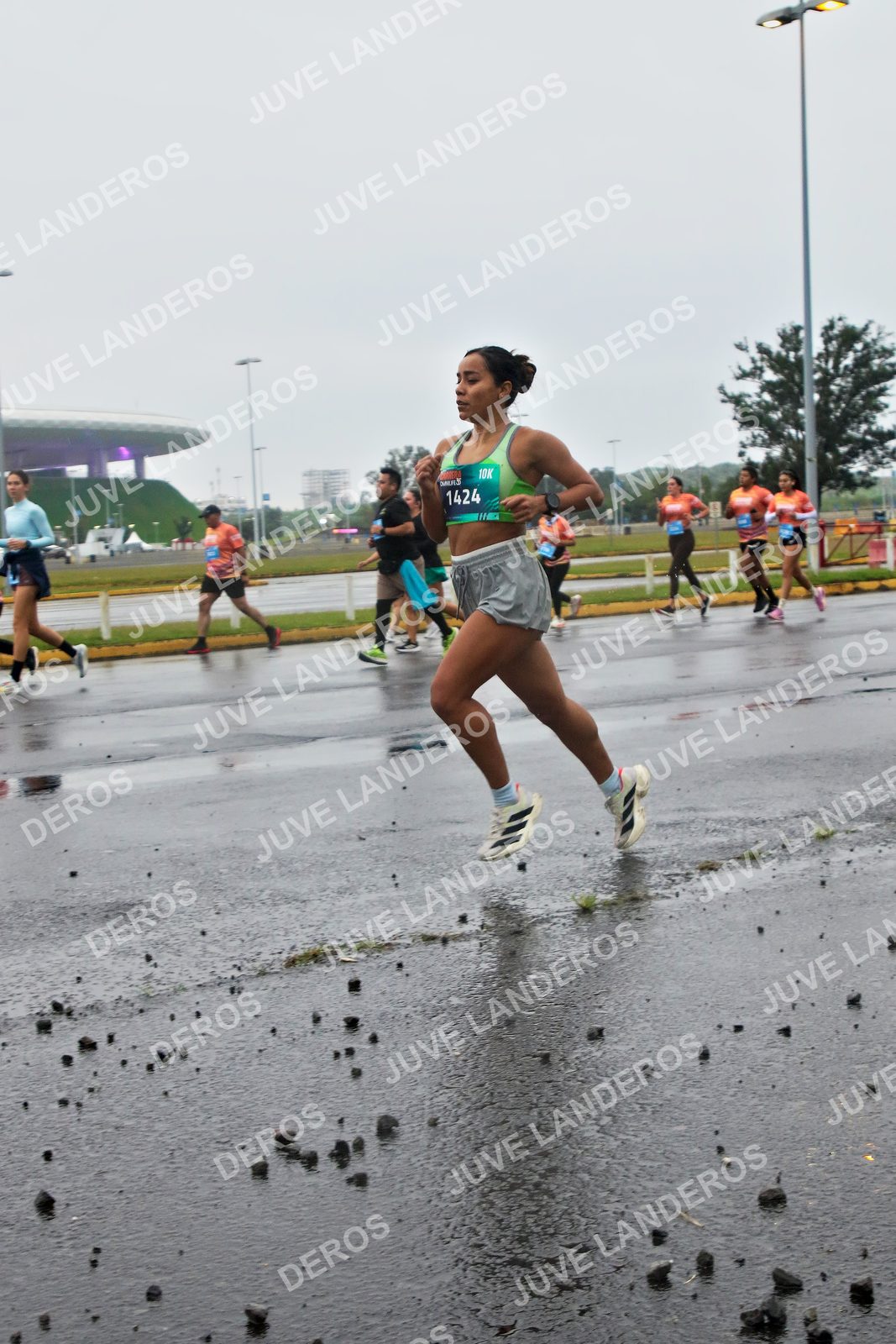 Foto de la CARRERA OMNILIFE GUADALAJARA en Estadio Akron, Zapopan a las 07:24 · dorsal 1424