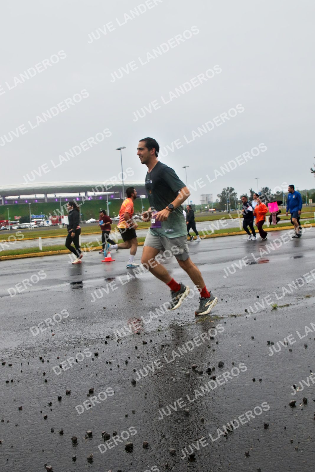 Foto de la CARRERA OMNILIFE GUADALAJARA en Estadio Akron, Zapopan a las 07:29 · dorsal 108