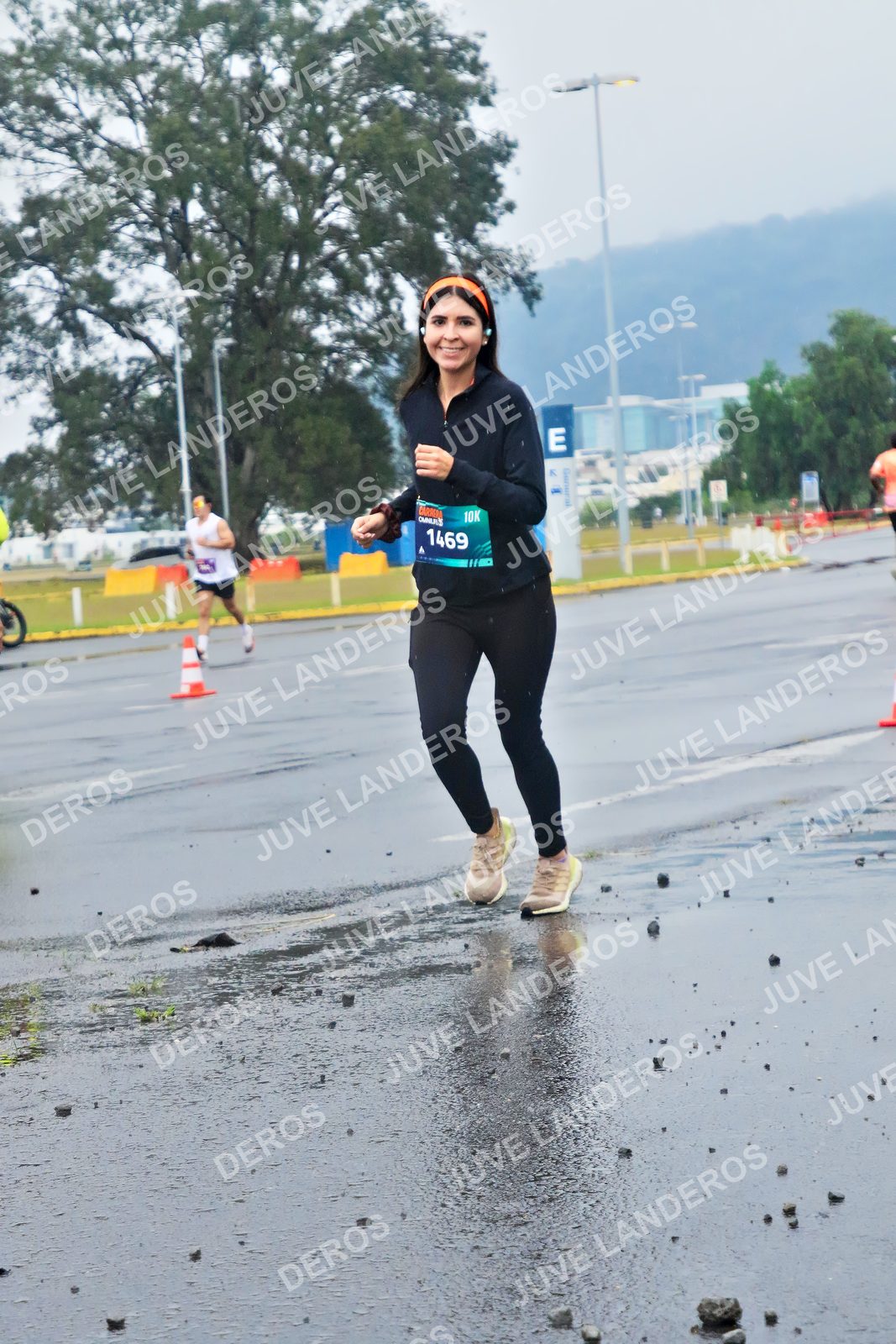 Foto de la CARRERA OMNILIFE GUADALAJARA en Estadio Akron, Zapopan a las 07:44 · dorsal 1469