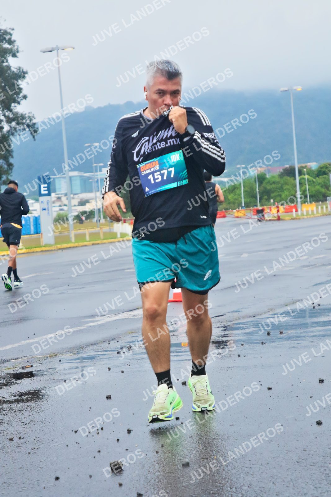 Foto de la CARRERA OMNILIFE GUADALAJARA en Estadio Akron, Zapopan a las 07:37 · dorsal 1577