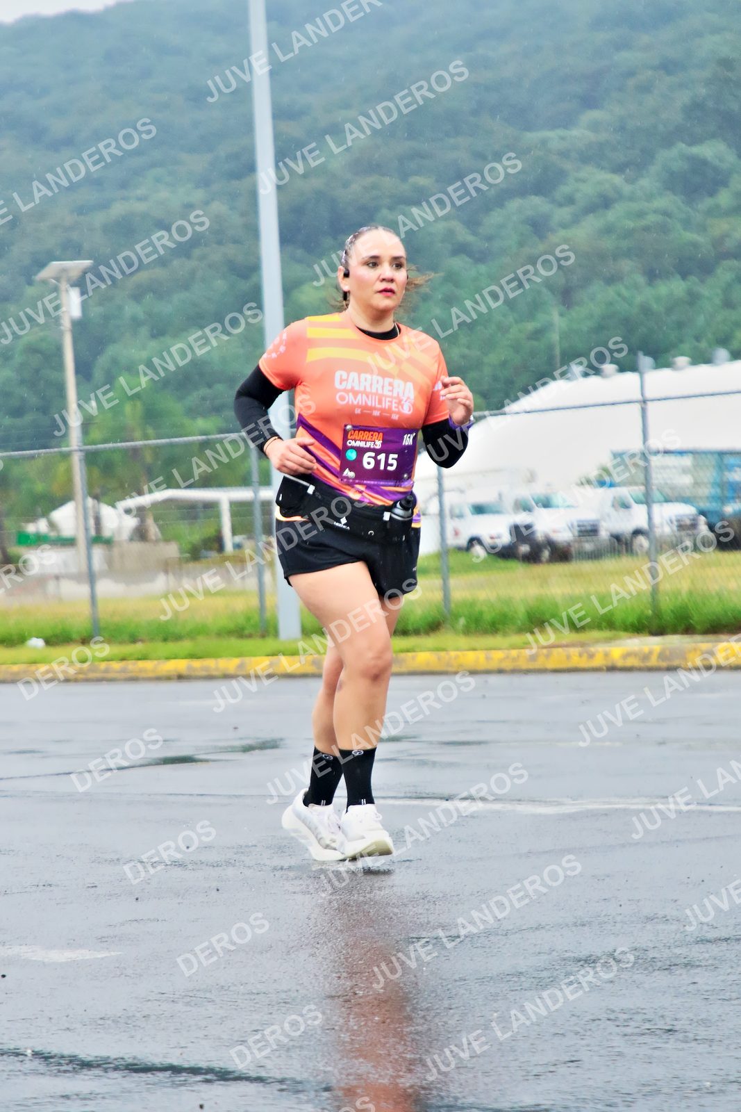 Foto de la CARRERA OMNILIFE GUADALAJARA en Estadio Akron, Zapopan a las 08:07 · dorsal 615