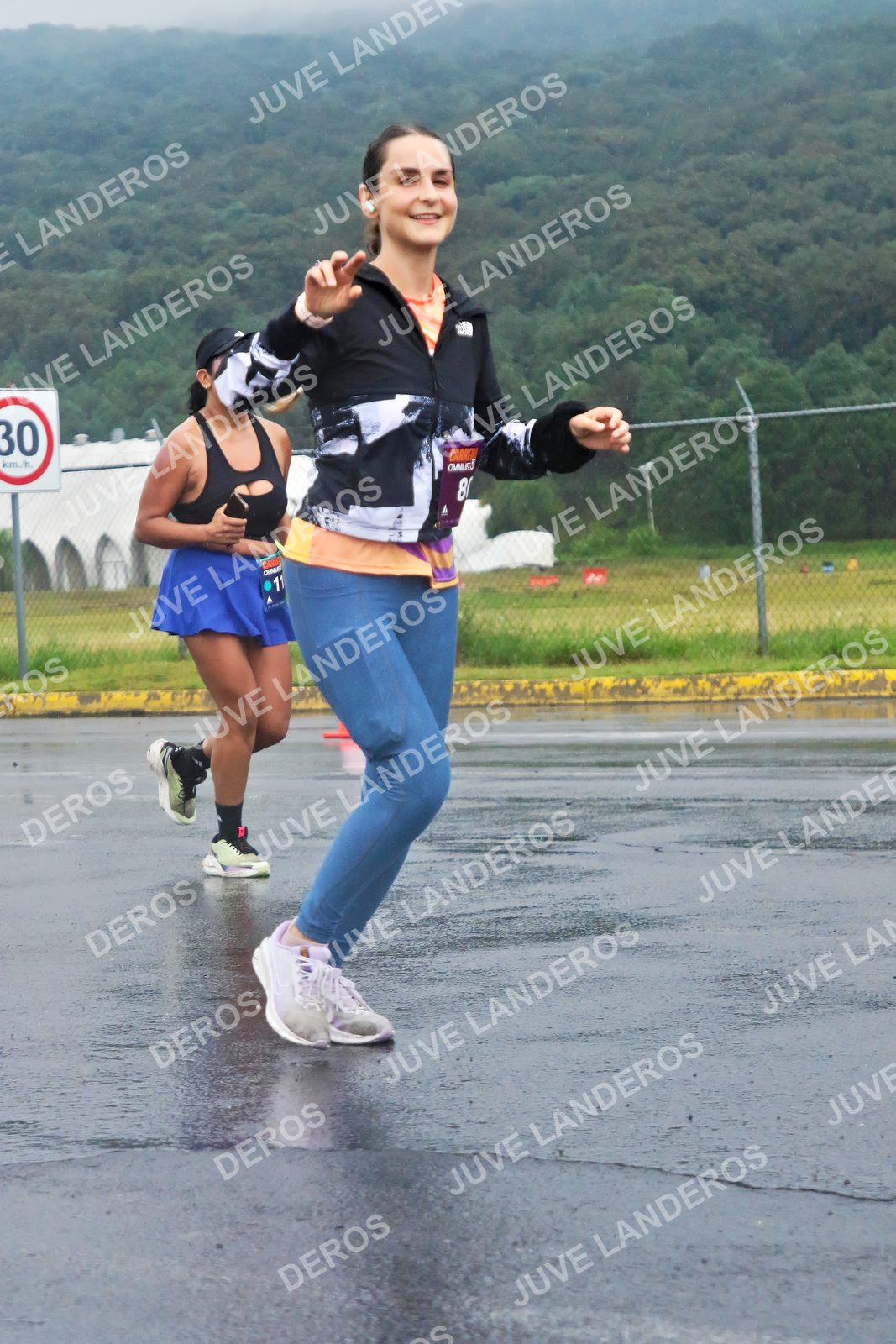 Foto de la CARRERA OMNILIFE GUADALAJARA en Estadio Akron, Zapopan a las 08:02 · dorsal 30