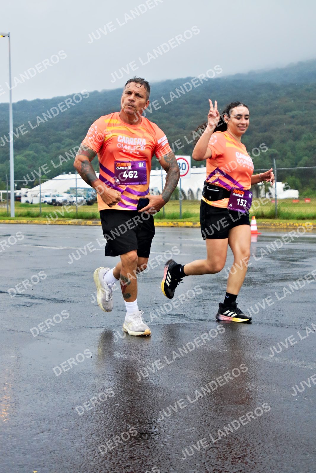 Foto de la CARRERA OMNILIFE GUADALAJARA en Estadio Akron, Zapopan a las 08:11 · dorsal 462, 152