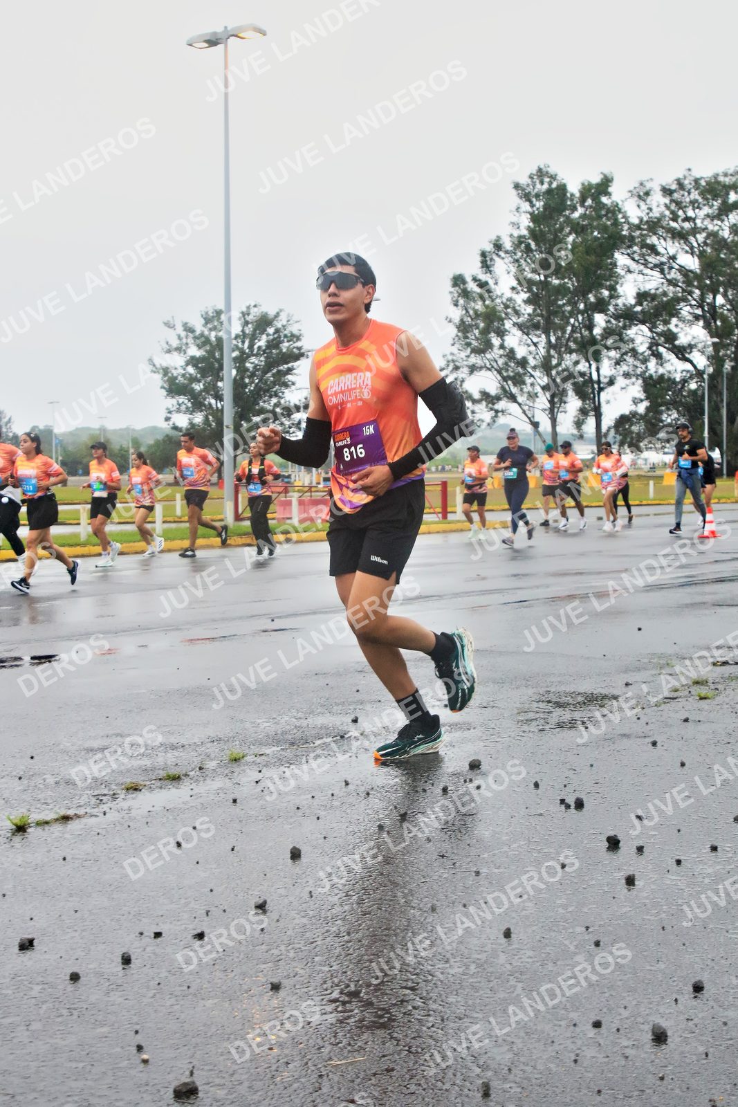 Foto de la CARRERA OMNILIFE GUADALAJARA en Estadio Akron, Zapopan a las 07:24 · dorsal 816