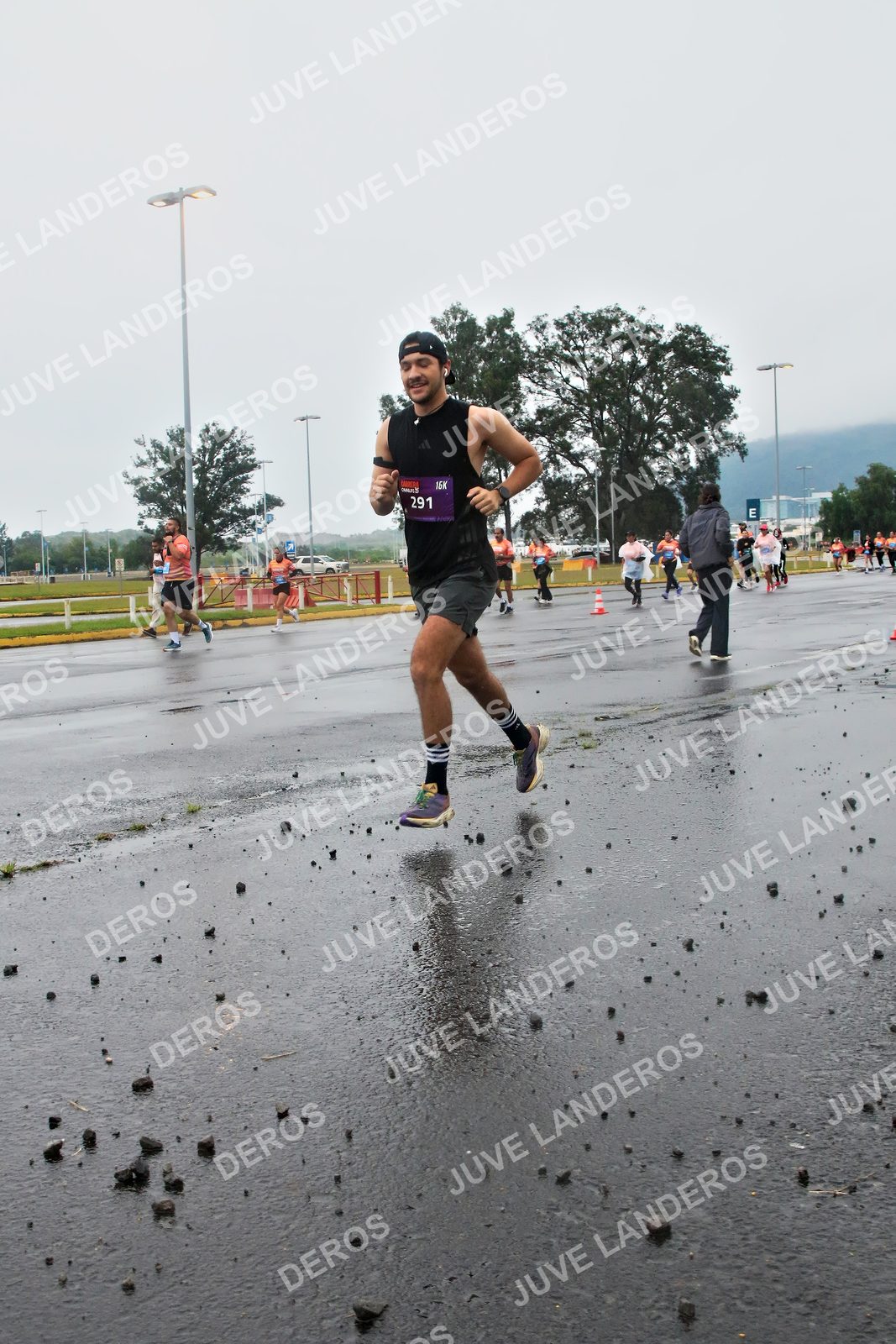 Foto de la CARRERA OMNILIFE GUADALAJARA en Estadio Akron, Zapopan a las 07:24 · dorsal 291