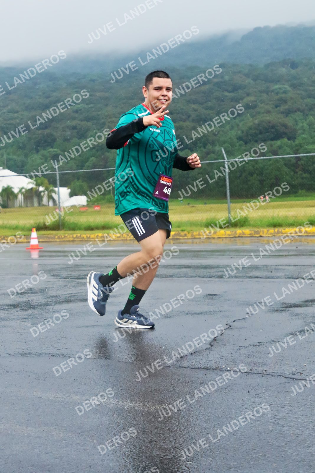 Foto de la CARRERA OMNILIFE GUADALAJARA en Estadio Akron, Zapopan a las 08:02 · dorsal 46