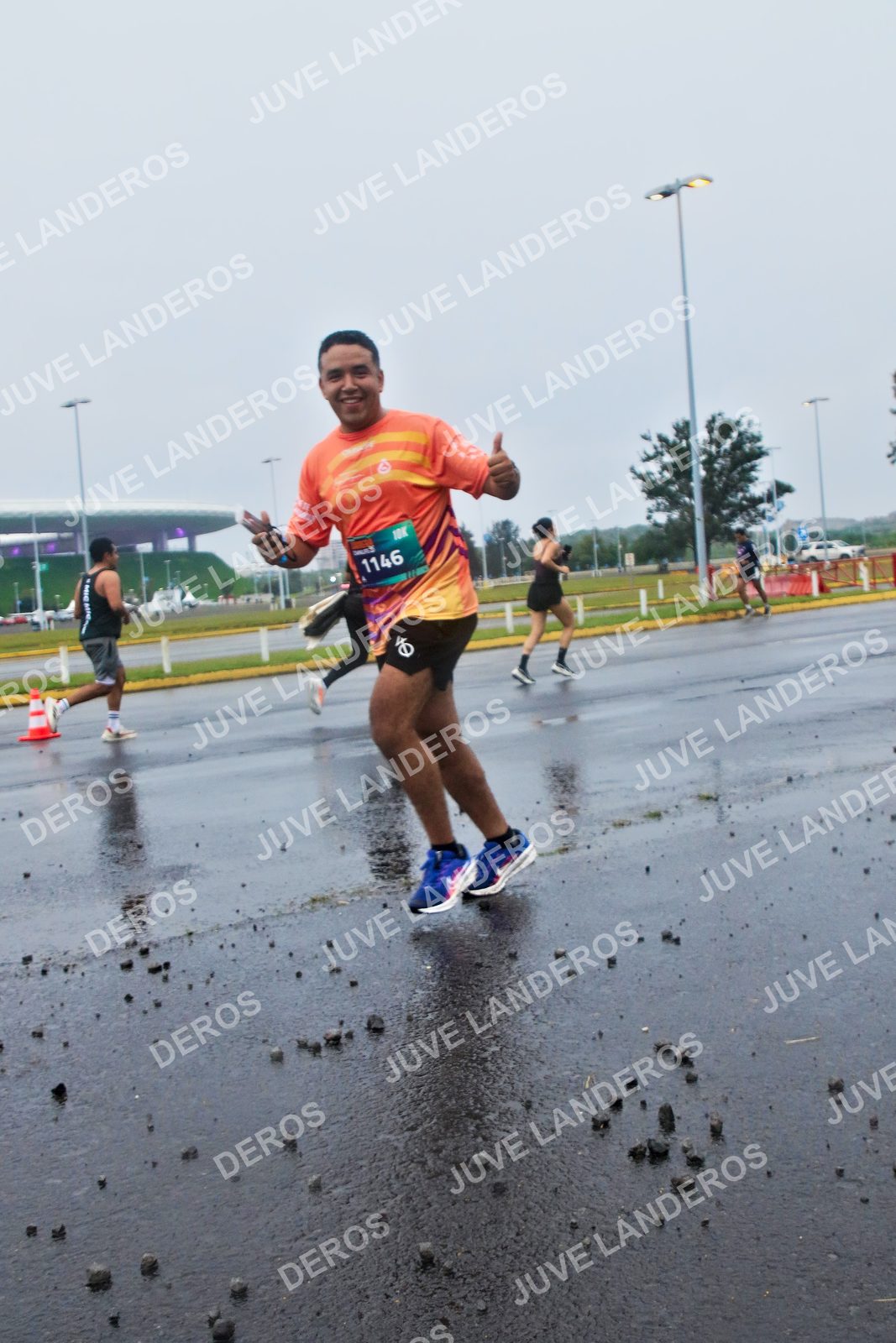 Foto de la CARRERA OMNILIFE GUADALAJARA en Estadio Akron, Zapopan a las 07:42 · dorsal 1146